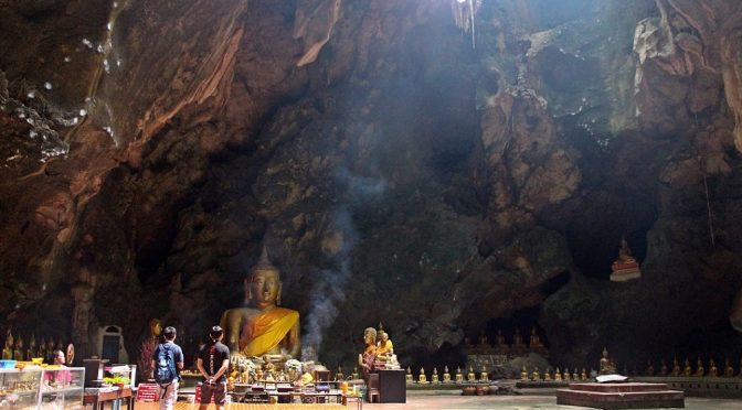 [THAILAND TRAVELS] KHAO LUANG CAVE AT PHETCHABURI