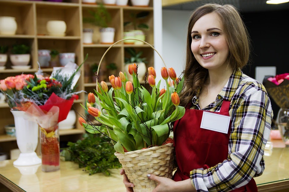 Guide on How to Choose a Flower Delivery Service | HazelDiary